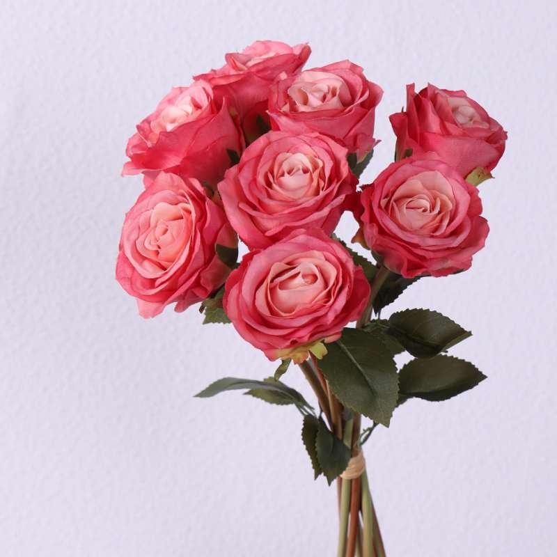 Artificial rose bunch containing 8 stems