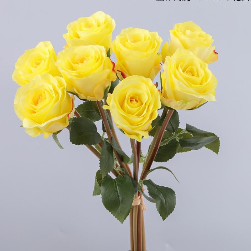 Artificial rose bunch containing 8 stems