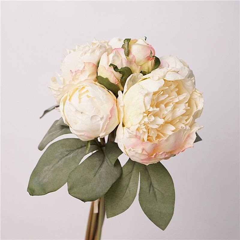 Vintage-style peony bunch