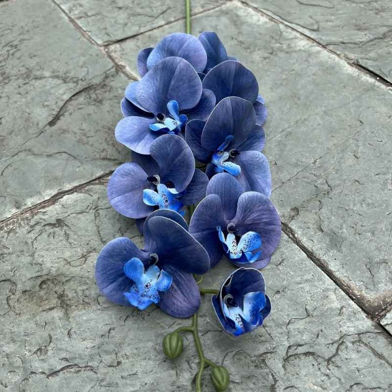 Multi-colored artificial Phalaenopsis orchids with a real touch feel