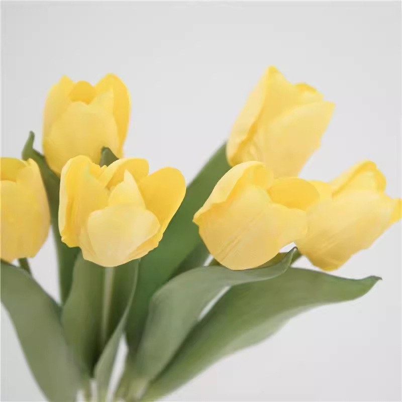 Wholesale high-quality artificial tulips