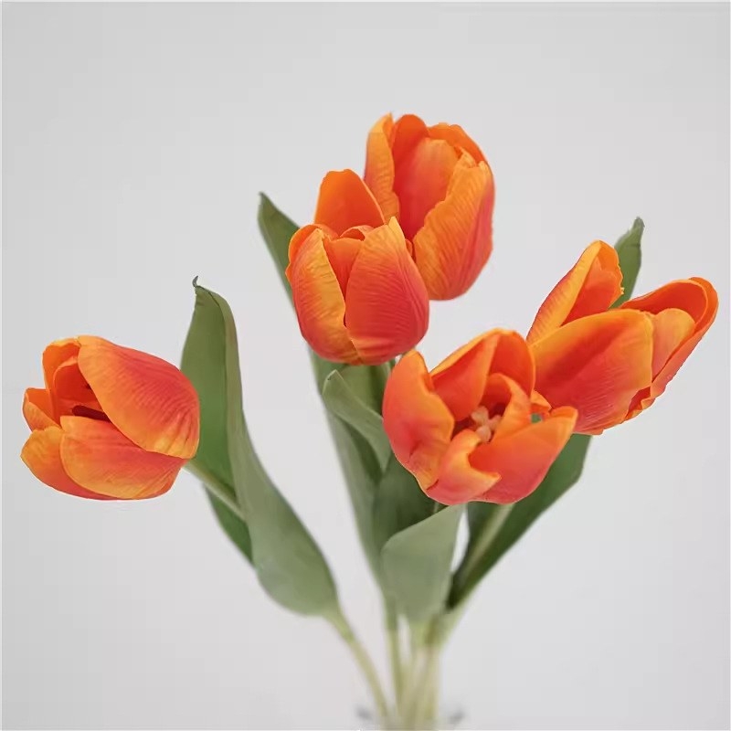 Wholesale high-quality artificial tulips