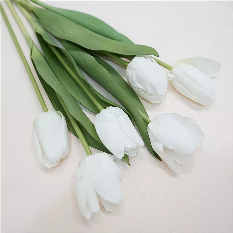 Wholesale high-quality artificial tulips