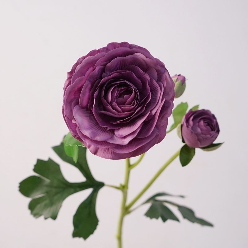 Soft-touch Artificial Ranunculus