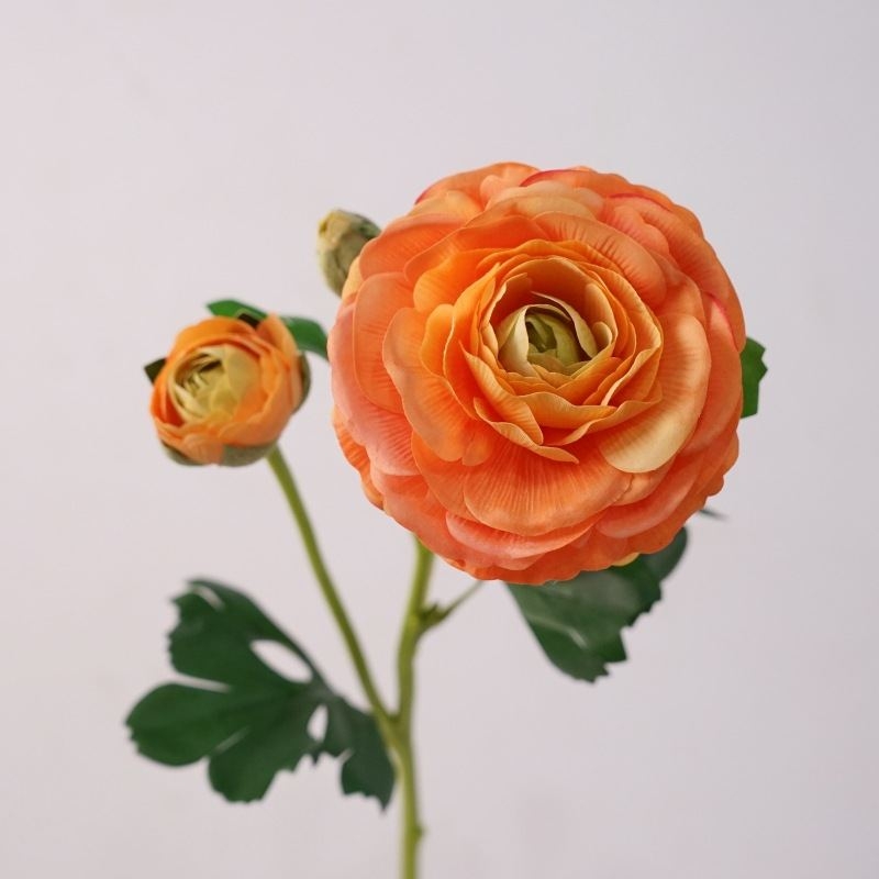 Soft-touch Artificial Ranunculus