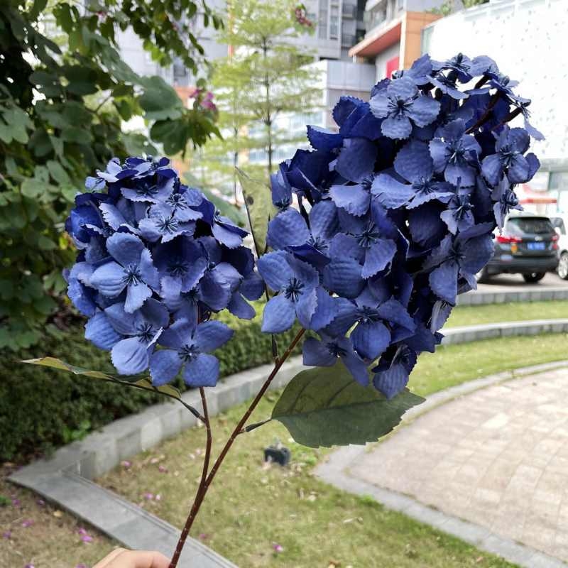 Two-Bloom Pagoda-Shaped Artificial Hydrangea Spray – 90cm
