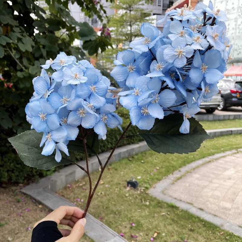 Two-Bloom Pagoda-Shaped Artificial Hydrangea Spray – 90cm