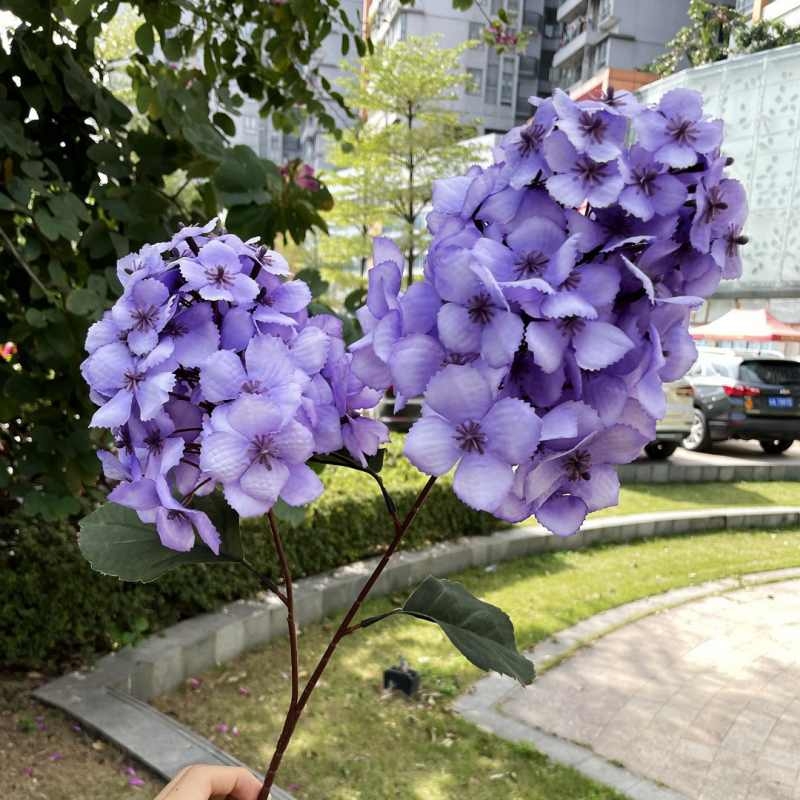 Two-Bloom Pagoda-Shaped Artificial Hydrangea Spray – 90cm