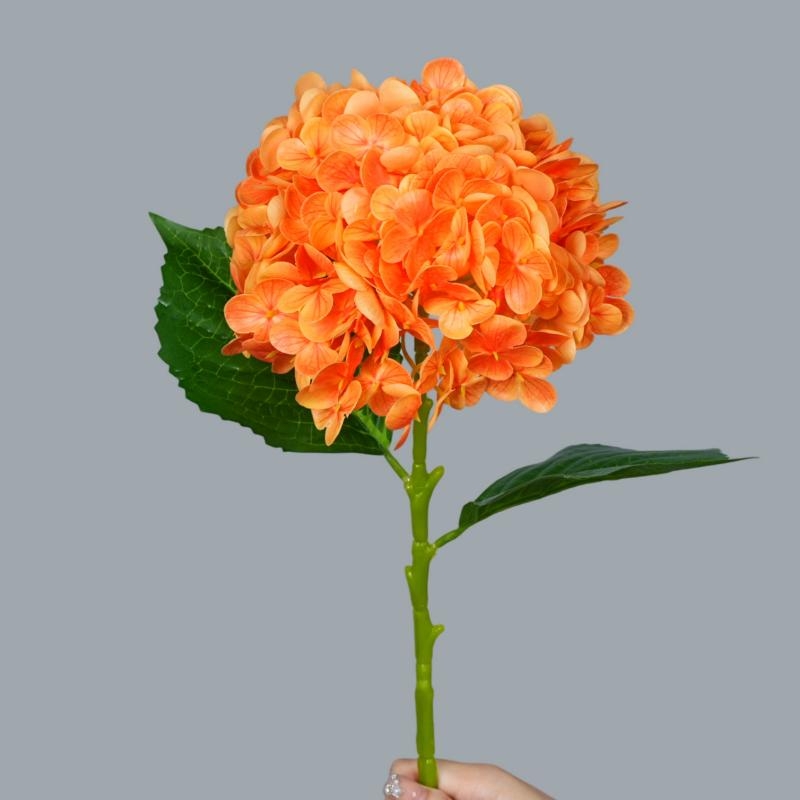 Soft-Touch Artificial Hydrangea Stem – 20cm Bloom